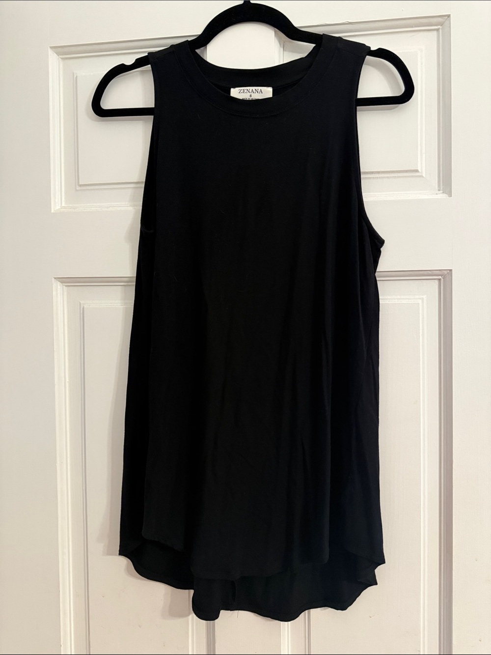 Zenana Outfitters Black Relaxed High-Low Tank